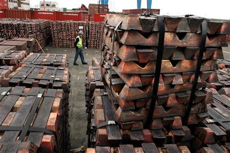 سایه سنگین جنگ تجاری بر قیمت جهانی فلزات پایه