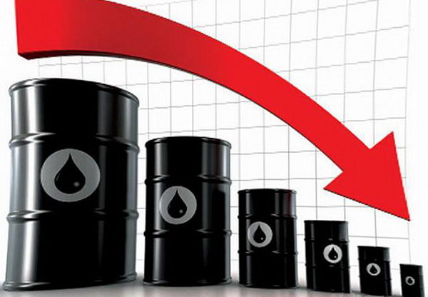 در صورت عرضه قوی روسیه، قیمت نفت روند کاهشی خواهد داشت 