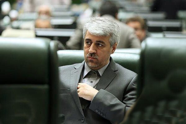 وزیر ورزش به تهران منتقل می شود