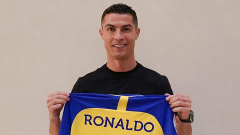 مبلغ قراداد رونالدو با النصر چقدر است؟ / اولین واکنش ستاره پرتغالی به حضور در عربستان
