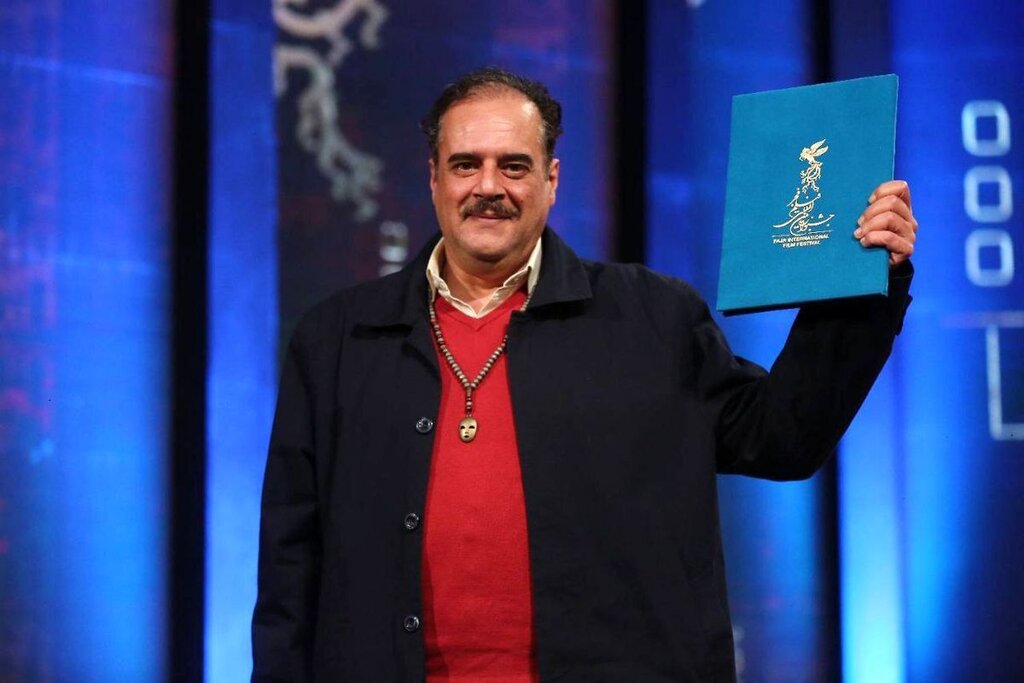 حواشی جوایز اختتامیه جشنواره فجر / ماجرای لوح های دست نویس چه بود؟