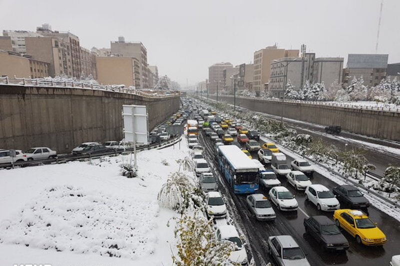 شهردار تهران: بارش برف در روزهای اخیر هیچ معبری را مسدود نکرد