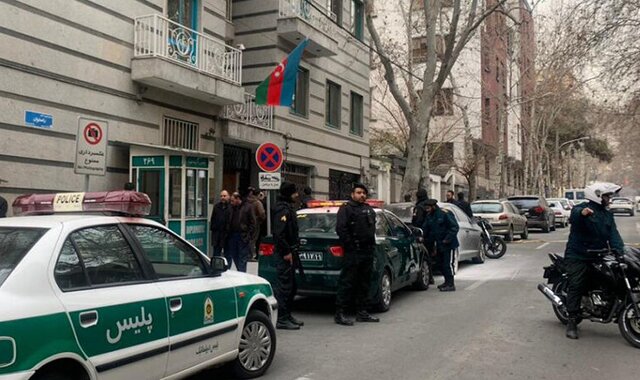 تخلیه سفارت آذربایجان در تهران + فیلم