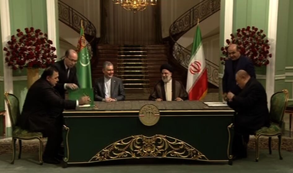 خبر خوش از روابط ایران و ترکمنستان: ۵ سند همکاری امضا شد