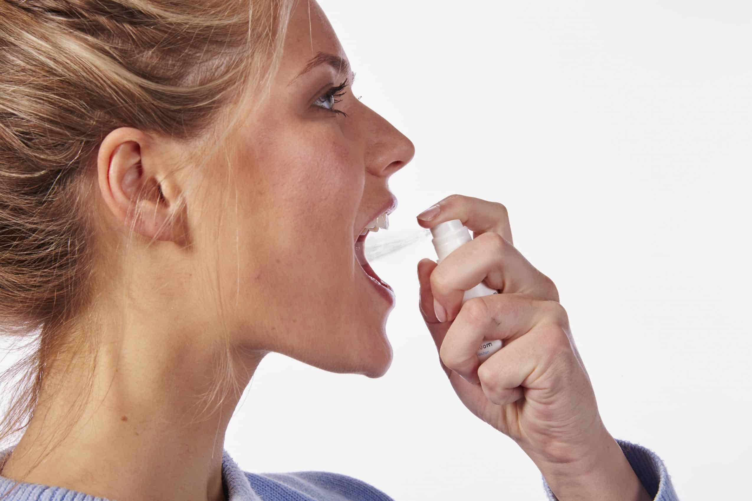 درمان بوی بد  دهان با یک ترفند فوق العاده