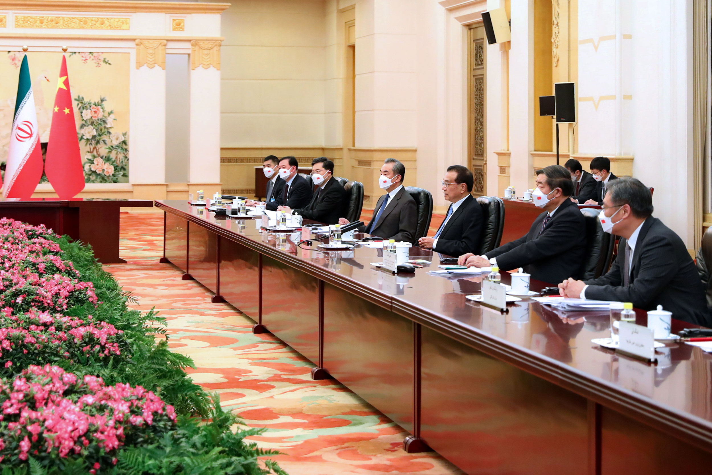 جلسه مهم رییس جمهور با مدیران شرکت های بزرگ تجاری در پکن