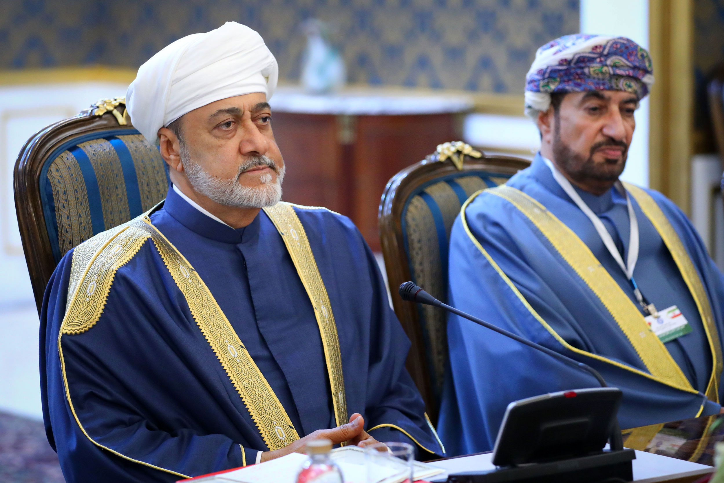 تیپ جالب پادشاه عمان در دیدار با رییسی + عکس