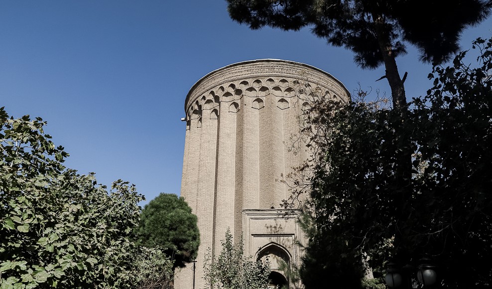 برج تاریخی در شهرری + عکس
