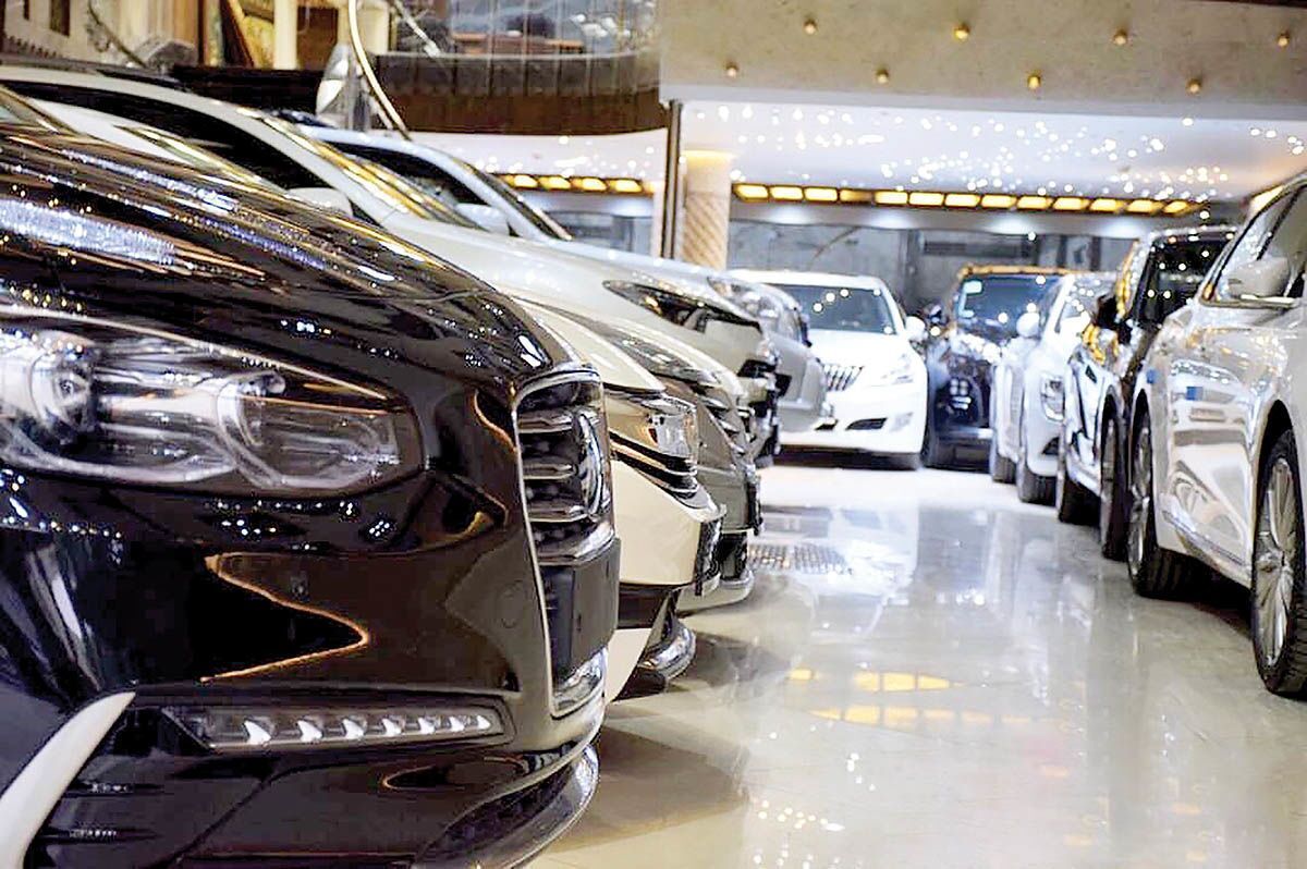 وضعیت ریزش بازار خودرو در اردیبهشت ماه ۱۴۰۲ / سقوط ۲۰۰ میلیونی قیمت تارا