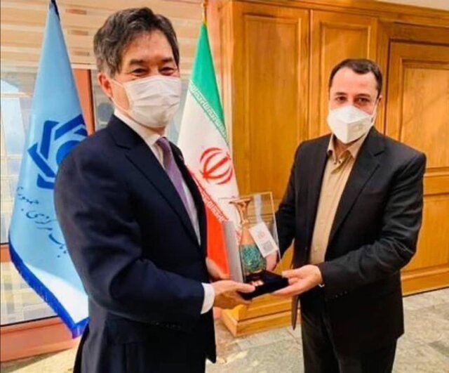 دیدار سفیر ژاپن با رییس کل بانک مرکزی در تهران