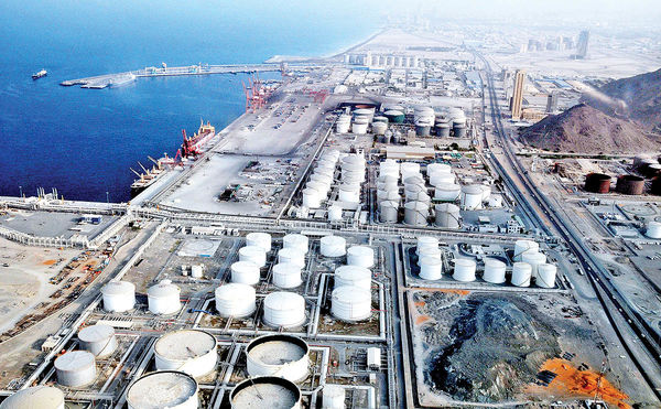 رویارویی نفتی ایران و امارات در تنگه هرمز