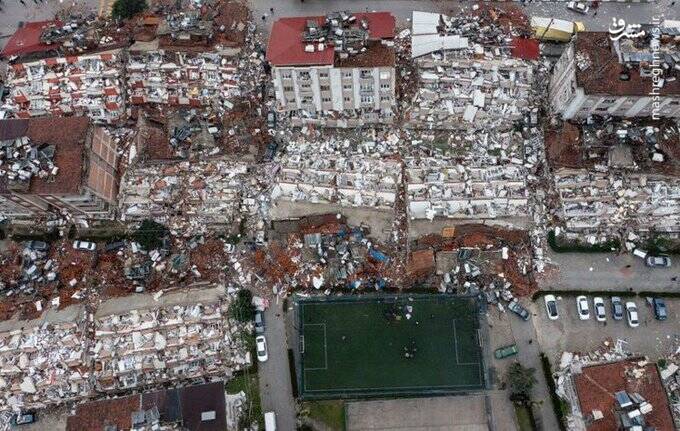 تصاویر غم انگیز از شهری که در زلزله ویرانه شد + فیلم