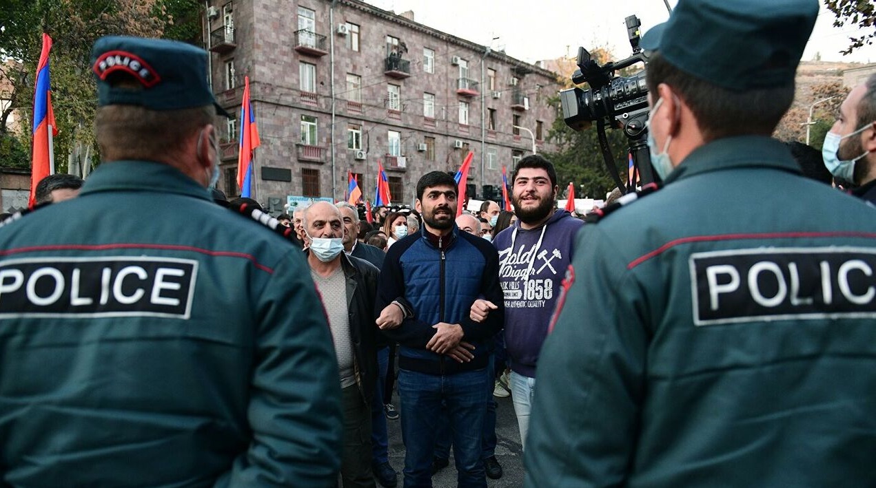 اعتراض ارمنی‌ها به توافق صلح قره‌باغ