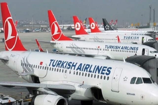 تعطیلی سه فرودگاه پس از زلزله / پروازهای ترکیه انجام می شود؟ 