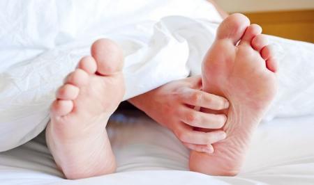 درمان سریع میخچه پا در منزل با مواد در دسترس