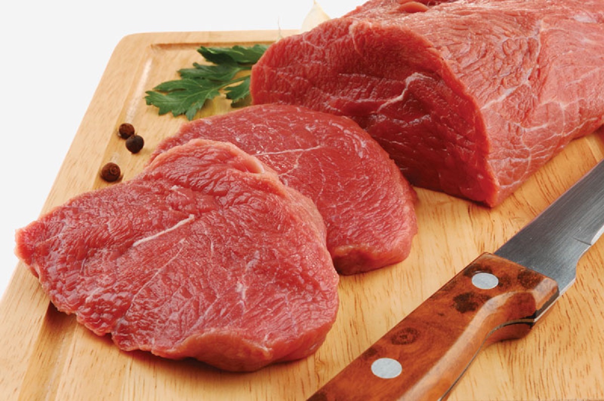 برآورد تولید ۹۰۰ هزار تن گوشت قرمز در کشور 
