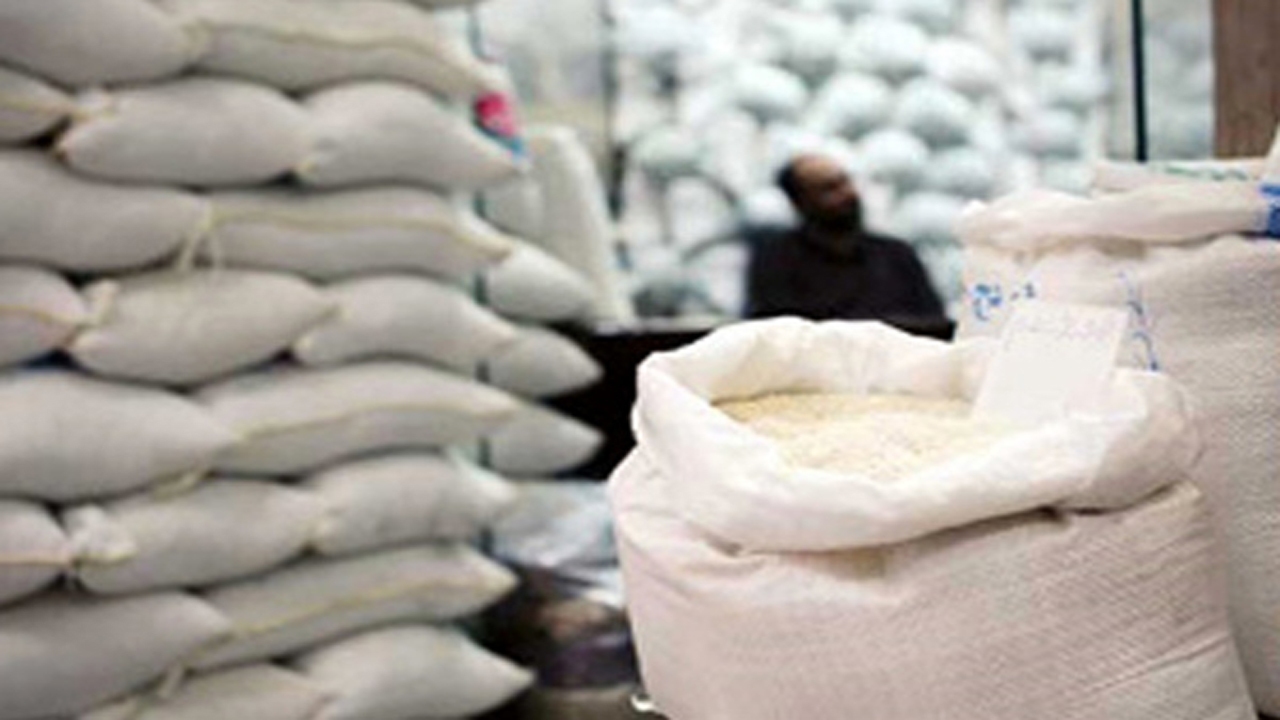 تاخیر پنج ماهه دولت در تخصیص ارز برنج/ قول پرداخت از شنبه را داده اند