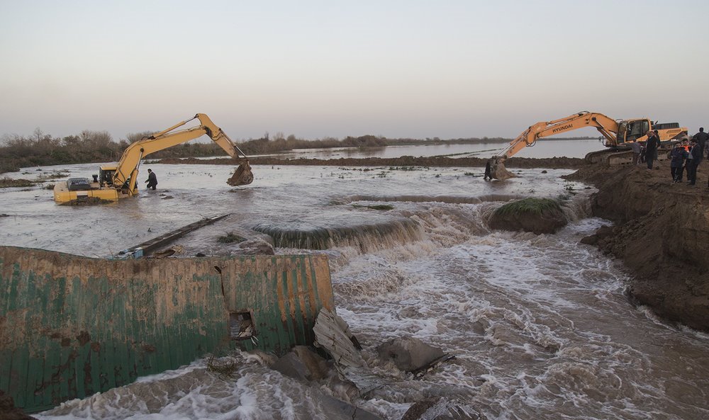 فقدان حساسیت فنی در رهاسازی آب سدهای دز و کرخه در هفته‌های گذشته/ سازمان آب و برق خوزستان وظیفه خود را به درستی انجام ندادند، تا نعمت باران به مصیبت مردم تبدیل نشود