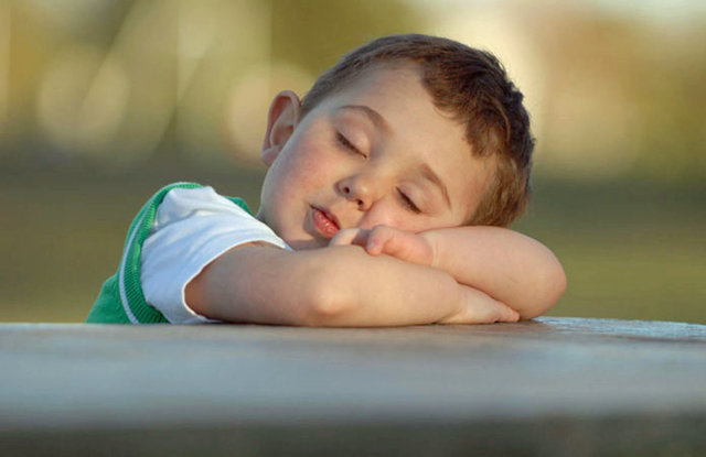  خواب اضافی برای کودکان مفید است؟