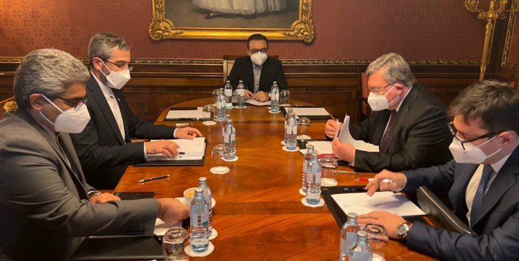رایزنی هیات‌های مذاکره کننده ایران و روسیه در وین