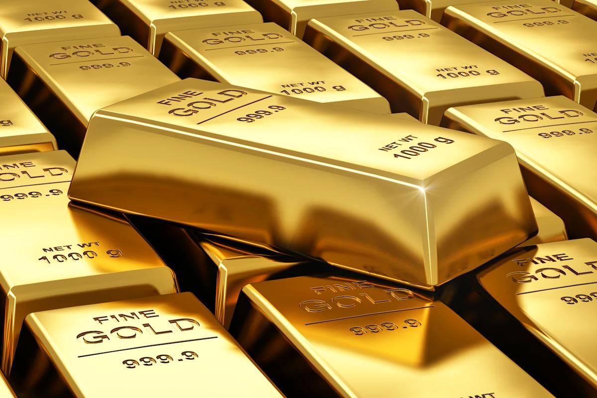 عقب نشینی بزرگ قیمت طلا / چرا طلا کاهشی شد؟