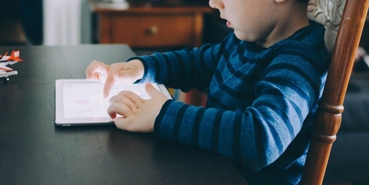 گوشی هوشمند «مغز» کودکان را تغییر می‌دهد