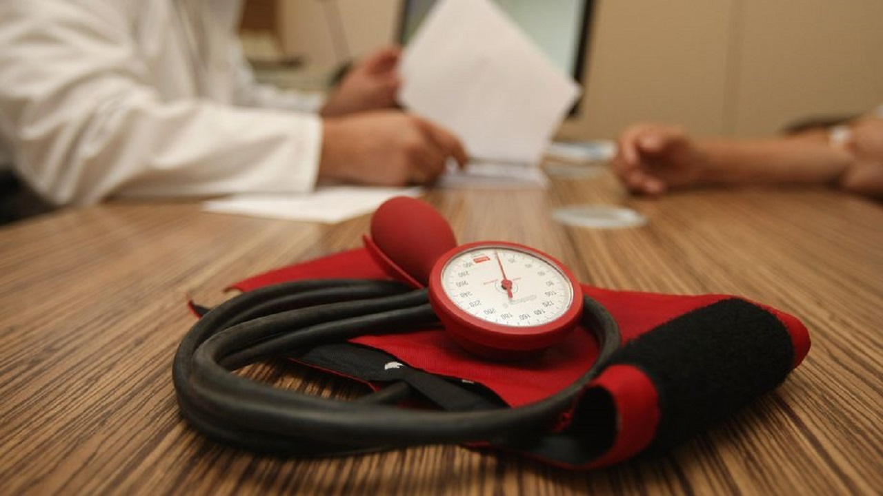 با ساعت هوشمند فشار خون را اندازه بگیرید!
