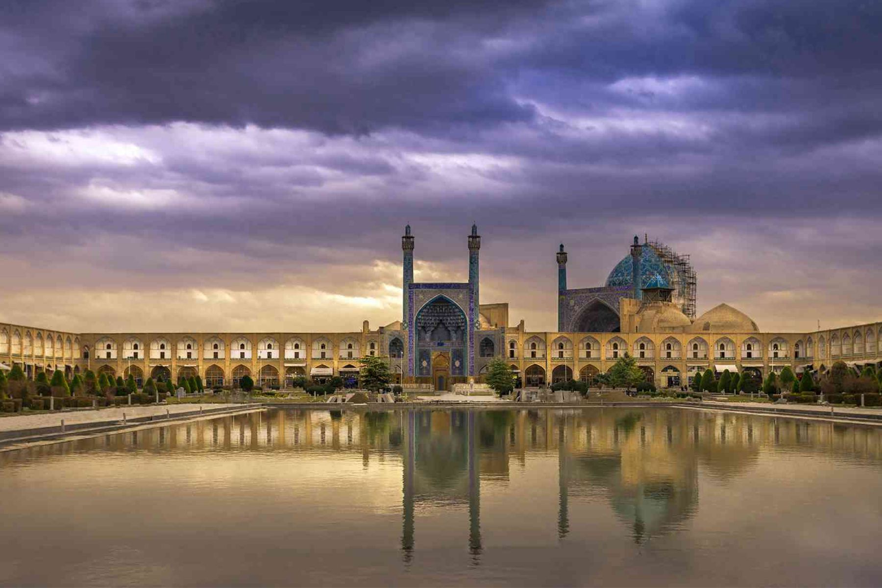 ۳ شب سفر رفت و برگشت هوایی به اصفهان چقدر پول می خواهد؟ + جدول