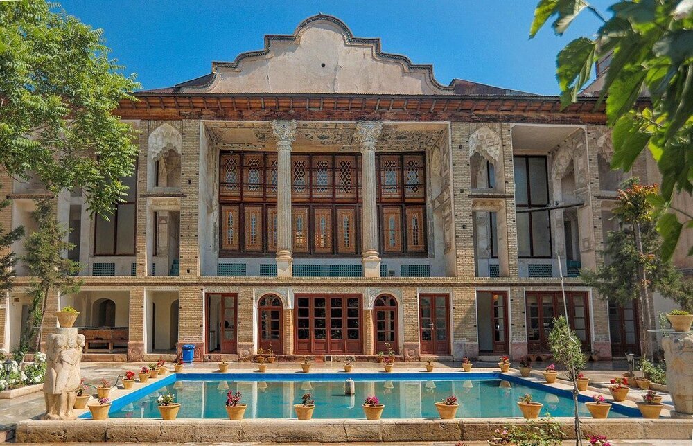 صاحب نفیس ترین خانه تهران کیست؟ + عکس