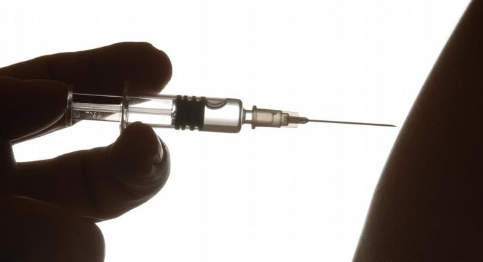 چین اتهام کارشکنی در توسعه و تولید واکسن کووید-۱۹ را رد کرد