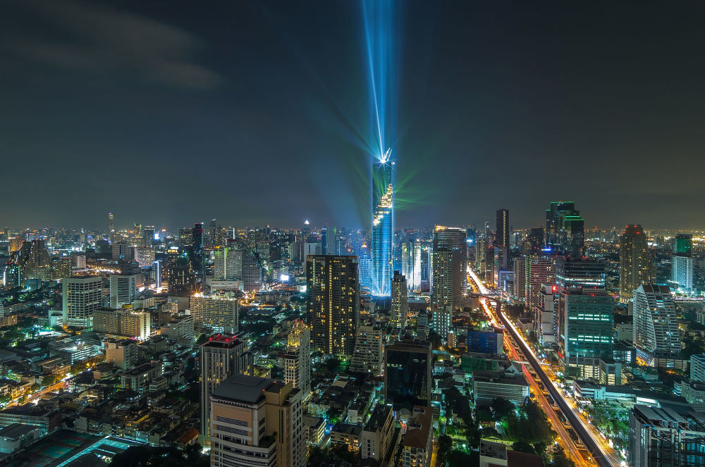 تصاویر مهیج بانکوک از فراز سقف ۳۱۰ متری شیشه‌ای
