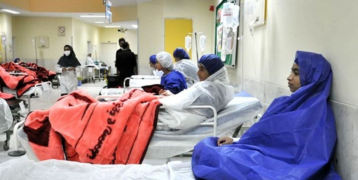  تکرار مسمومیت سریالی در بروجرد/ ۴۴ دانش‌آموز دیگر روانه بیمارستان شدند