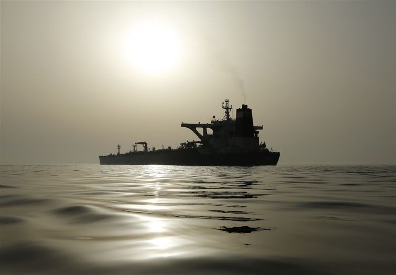 بارگیری اولین محموله صادرات نفت خام ایران از شرق تنگه هرمز در بهمن۹۹ 