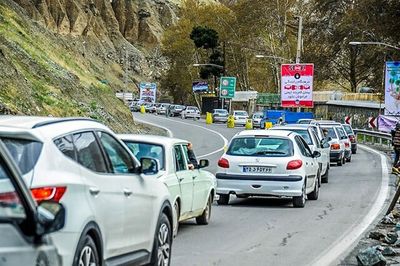 هراز، چالوس و آزادراه تهران - شمال همچنان مسدود است