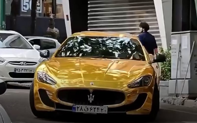 این خودرو مازراتی طلایی با پلاک ملی در خیابان های تهران چه می کند؟ + فیلم