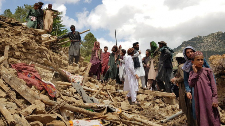 کمک رسانی جهانی به زلزله زدگان افغانستان در حد لفاظی باقی مانده است