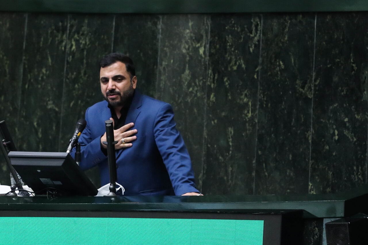 زارع پور: وزارت ارتباطات نمی‌تواند در امور داخلی مخابرات مداخله کند