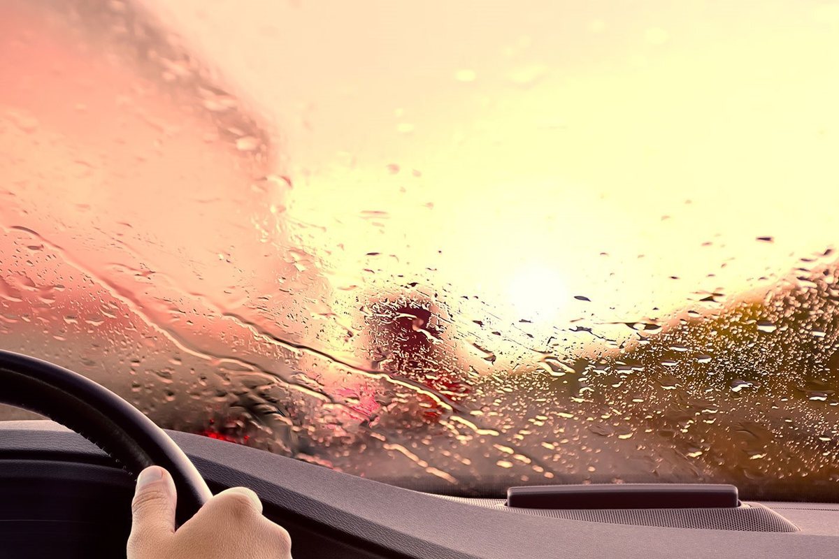 چگونه از بخار گرفتن شیشه‌ های خودرو در زمستان جلوگیری کنیم؟