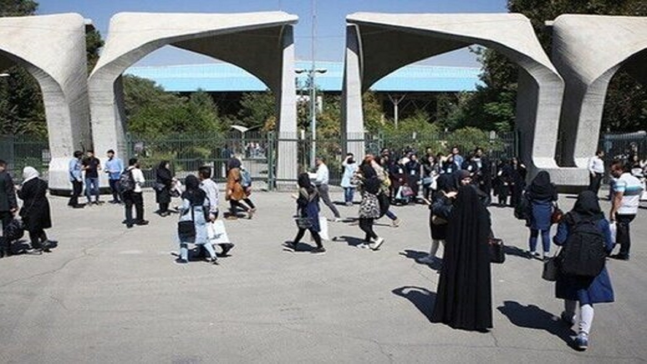 تزریق واکسن دانشجویان جامانده در دانشگاه تهران