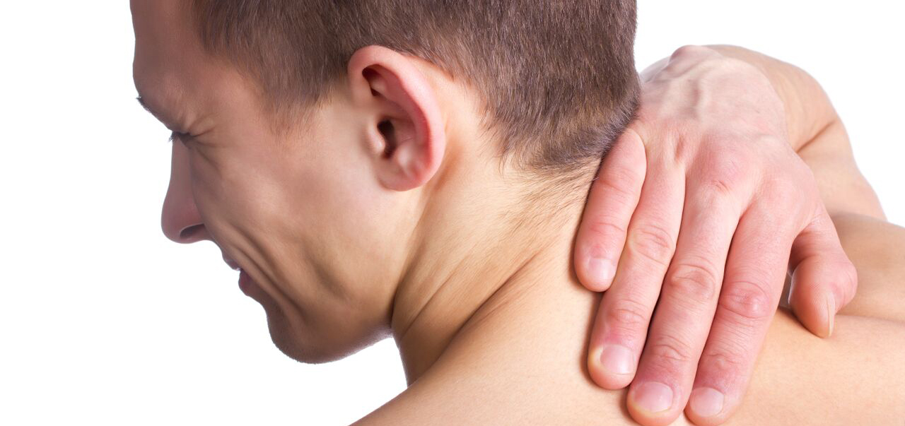 همه چیز درباره شکستگی مهره گردن + چگونگی تشخیص، درمان و مراقبت های لازم