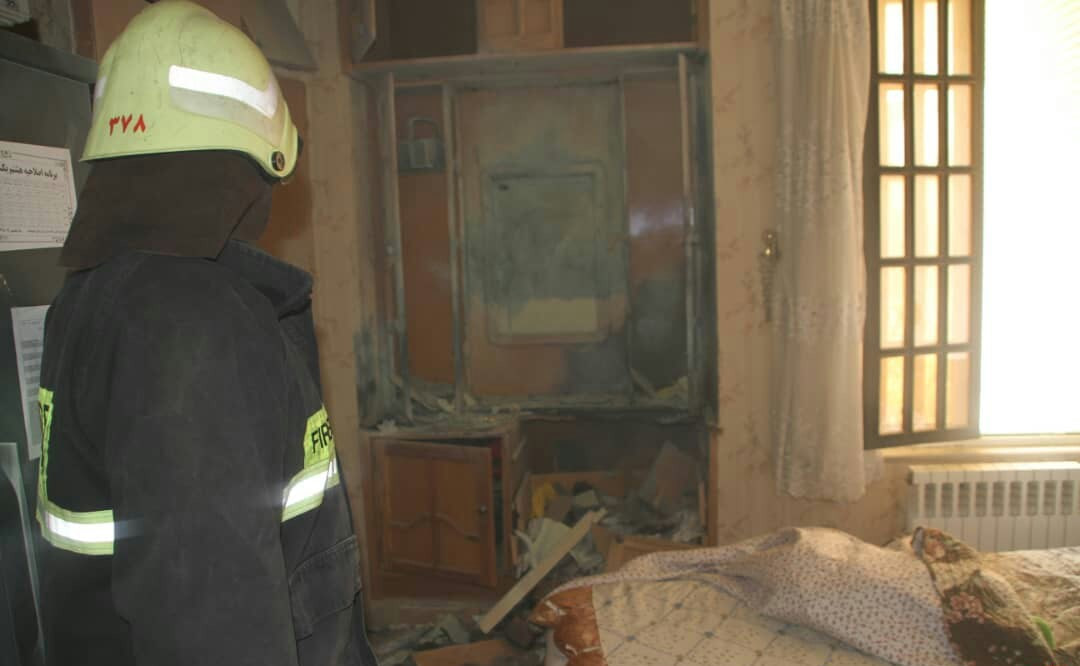 یک منزل مسکونی در همدان منفجر شد / مصدومیت شدید سه نفر