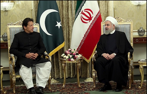 روحانی: ایران آماده تامین نیازهای نفت و گاز پاکستان است/ برای تقویت صادرات و واردات ایران و پاکستان ، کمیته تهاتر تشکیل می‌شود
