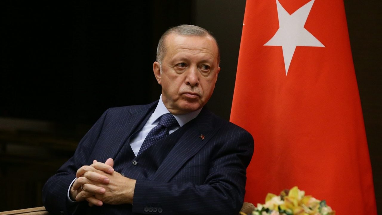 سقوط آرای اردوغان به زیر ۵۰ درصد