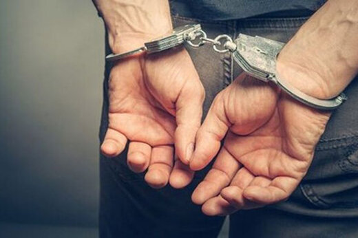 زورگیر حرفه ای با ۵۰فقره سرقت در فردیس دستگیر شد 