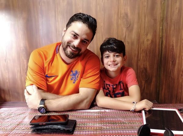 سلفی شاد بابک جهانبخش و پسرش +عکس