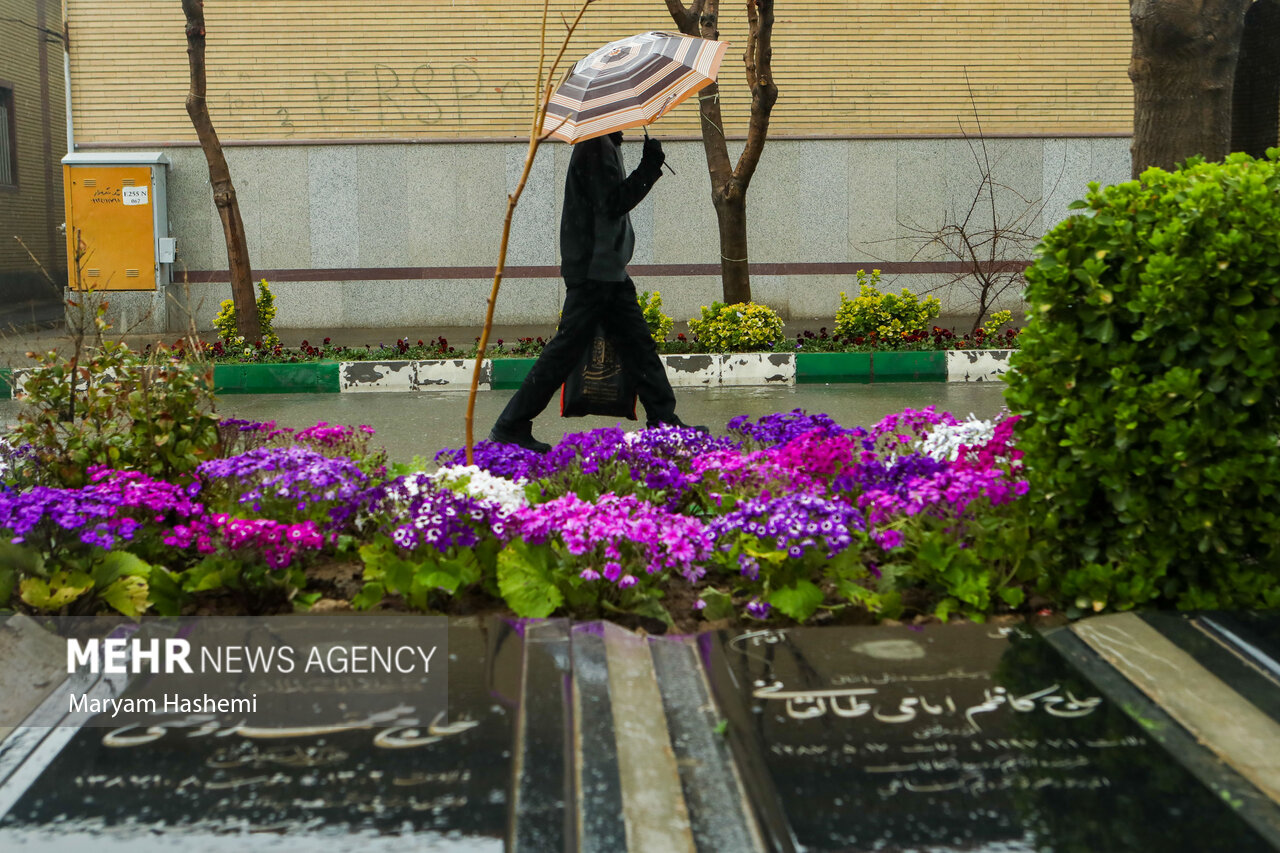 آخرین پنجشنبه سال در بهشت زهرای تهران + عکس