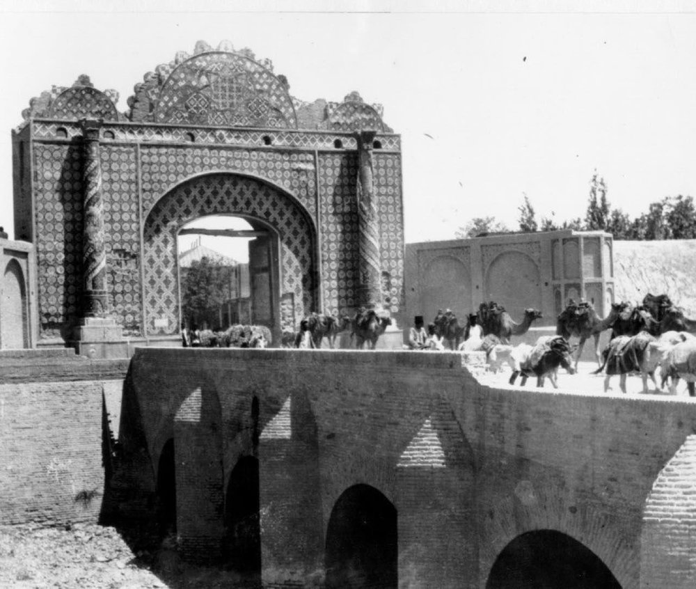 مشهورترین دروازه تهران در یک قرن پیش +عکس