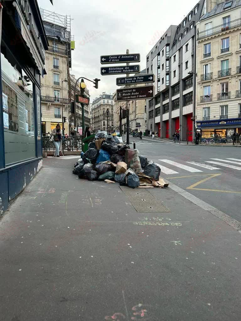 پاریس به شهر زباله‌ها تبدیل شد