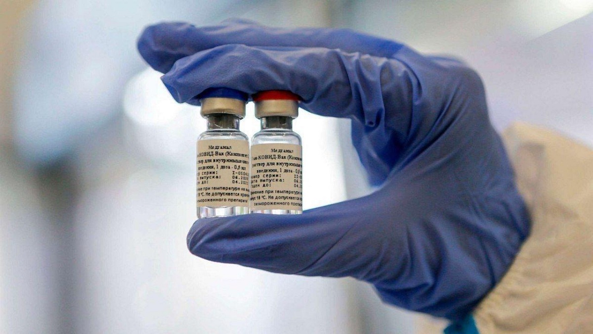 هشدار وزارت بهداشت درباره تبلیغات پیش‌فروش واکسن کرونا 