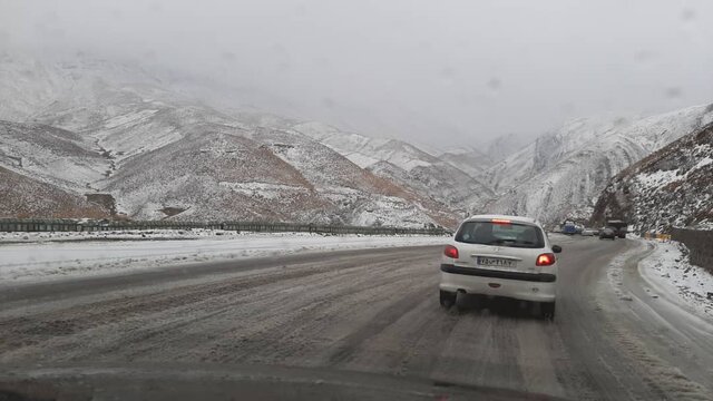 بارش ۱.۷متری برف در سپیدان در استان فارس